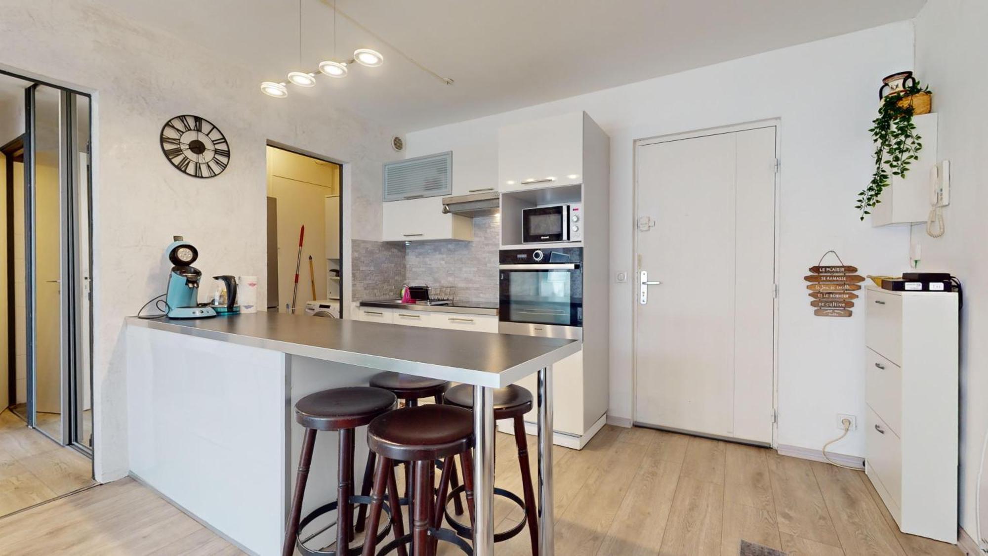 Lounge Avec Parking Apartment